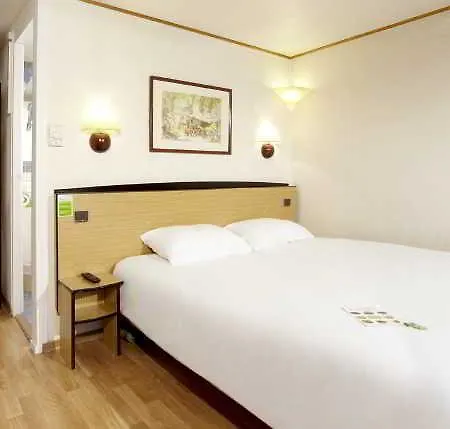 Campanile Nature - Bordeaux Est 3* Артиг-пре-Бордо