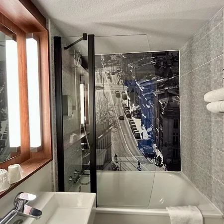 Campanile Nature - Bordeaux Est 3* Artigues-pres-Bordeaux