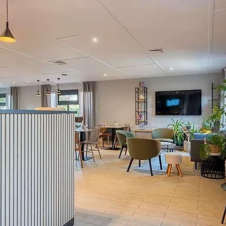 Hotel Campanile Nature - Bordeaux Est 3*
