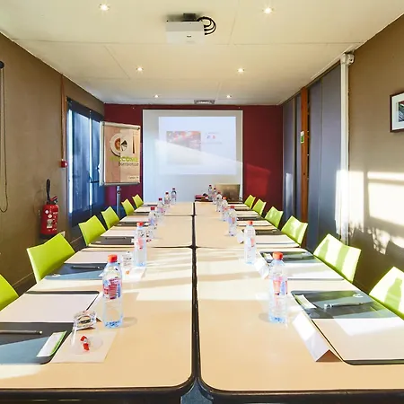 فندق Campanile Nature - Bordeaux Est 3*